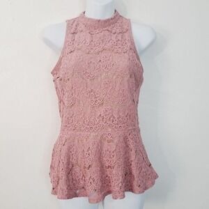 Love Fire Mauve Lace Mock Neck Sleeveless Peplum Top Size Small‎